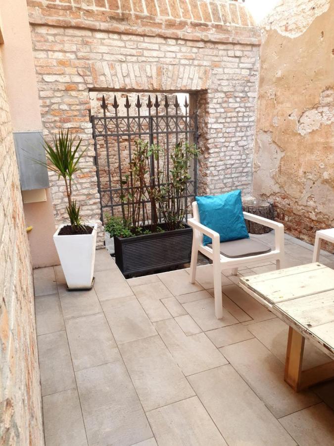 Apartment With Private Courtyard *
