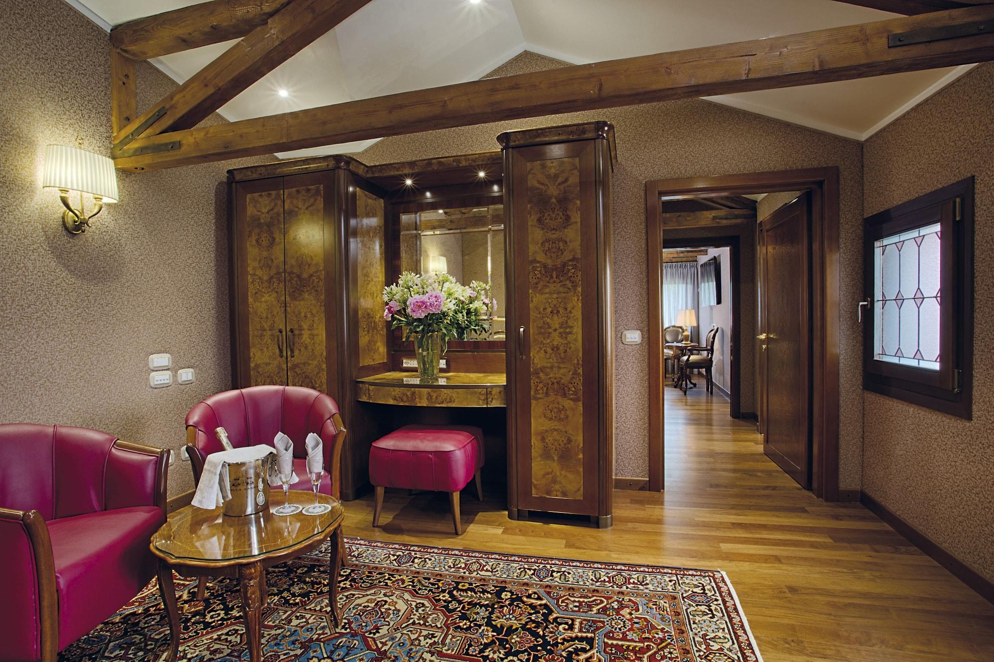 Santa Chiara 4*