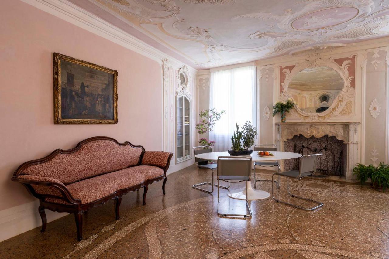 Mocenigo Grand Canal Luxury Venice