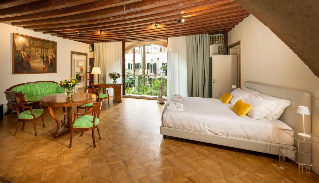Mocenigo Grand Canal Luxury