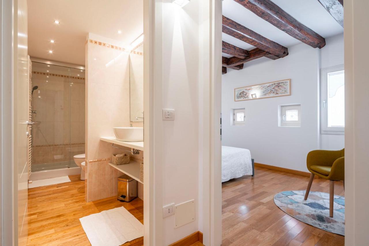 Appartamento Ca' Laura - San Marco Canal View *