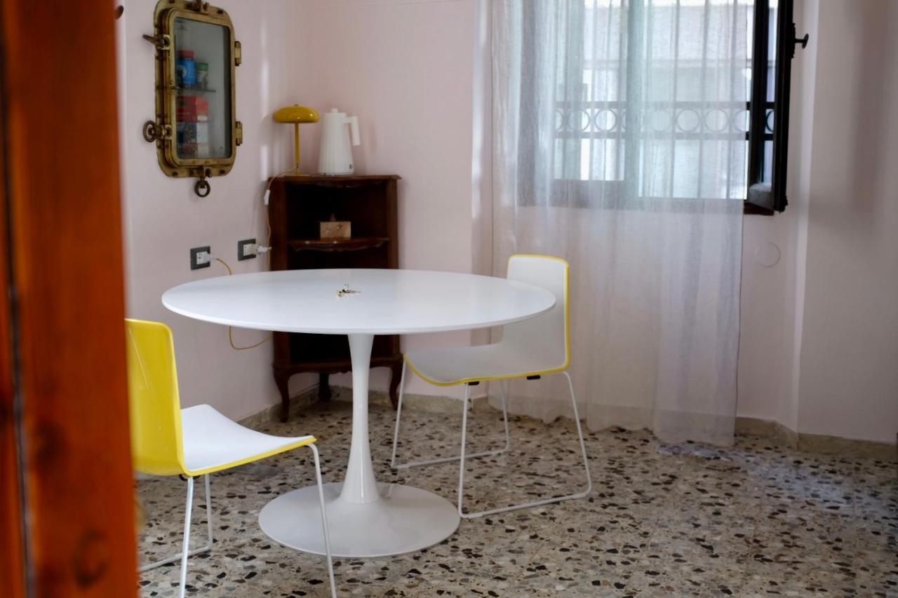 Venetian Pink In Dorsoduro *