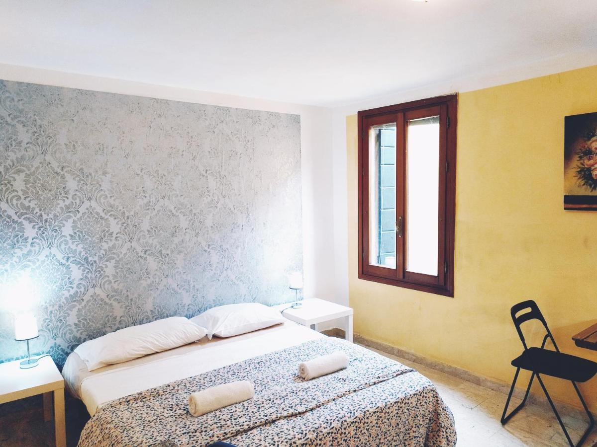 Guest house Two Steps From Rialto Bridge