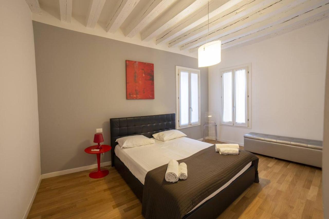 Apartment Rialto Al Manganer By Venicevillas