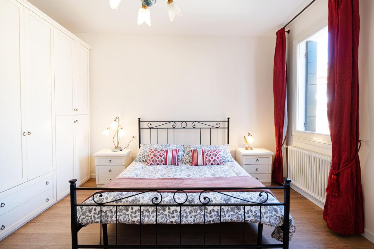 Ricco Di Comfort, Grande, Luminoso E Comodo Apartamento Veneza