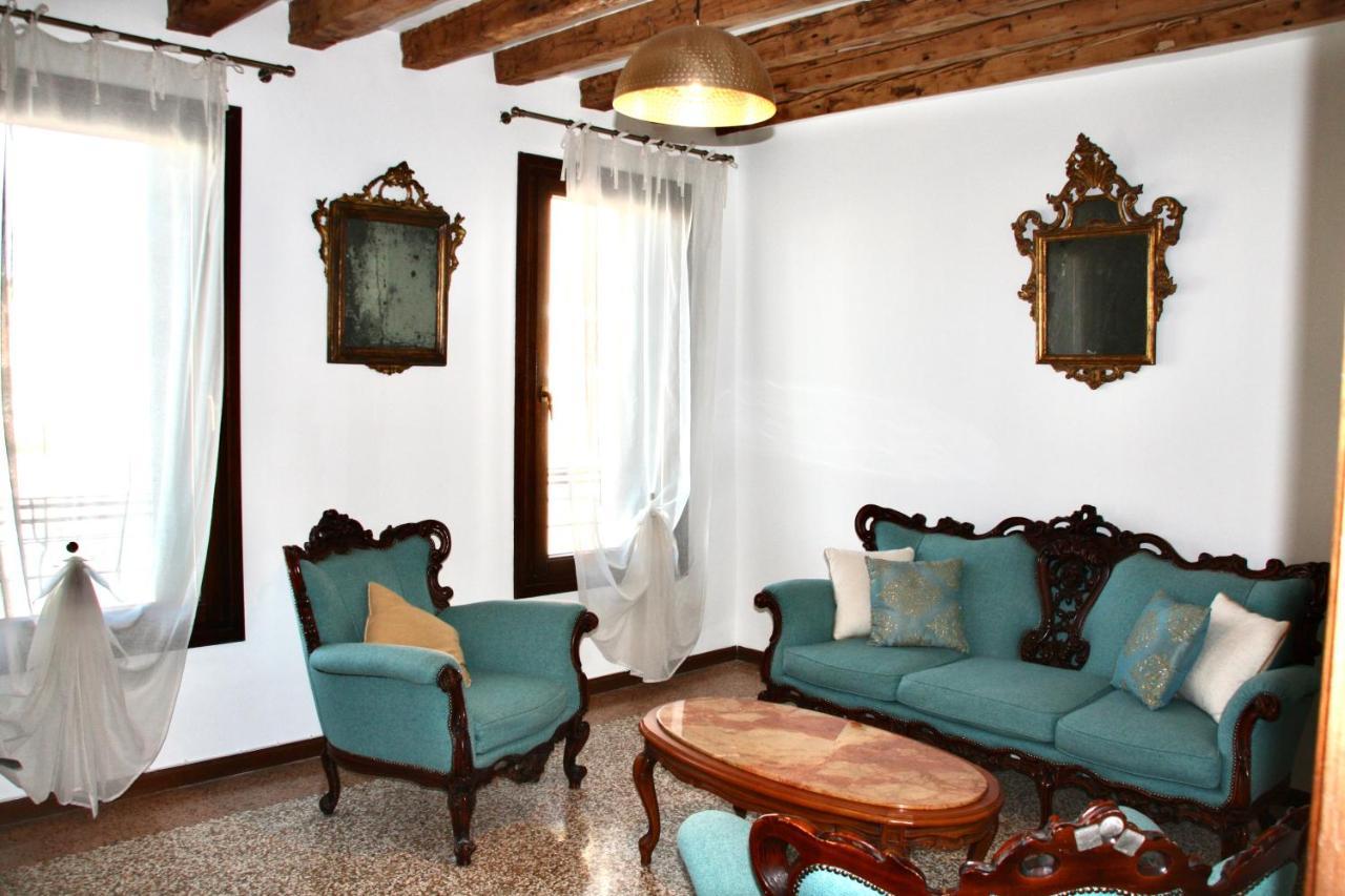 Apartment Rialto Grand Canal View