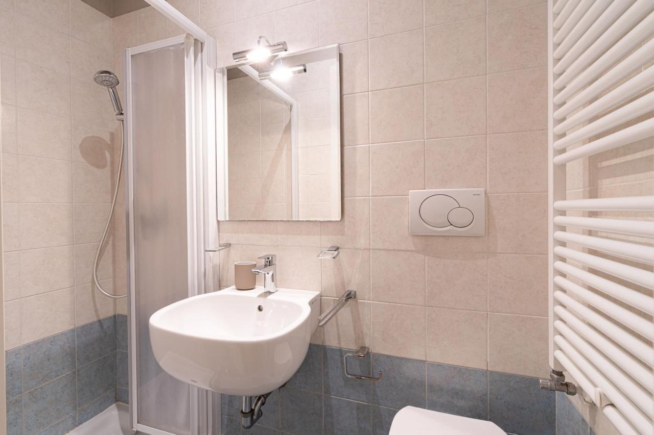 Ricco Di Comfort, Grande, Luminoso E Comodo Apartamento *