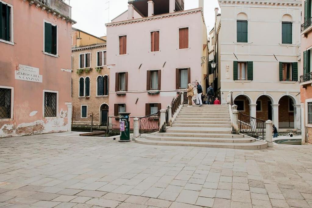 Delightful At 5 Mins From Rialto Bridge Apartamento Veneza