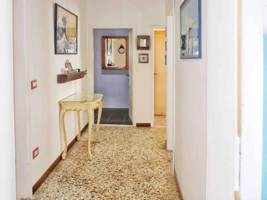 Apartment Bright Channel View