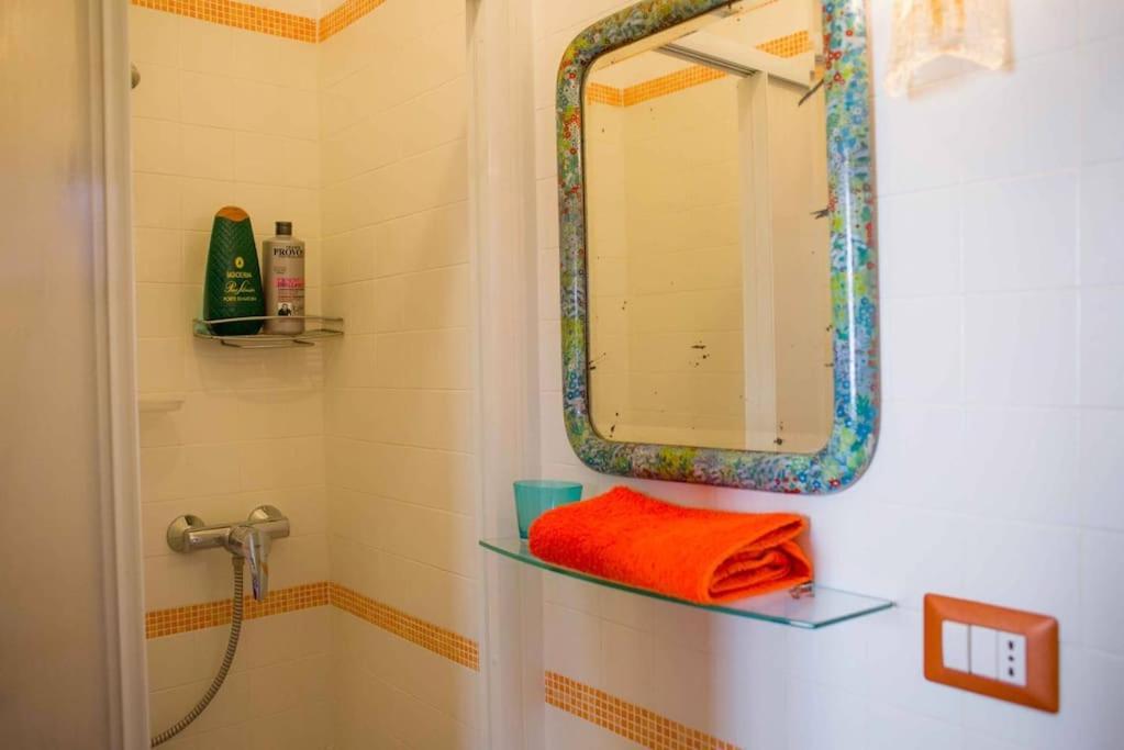 Bright Channel View Apartment *