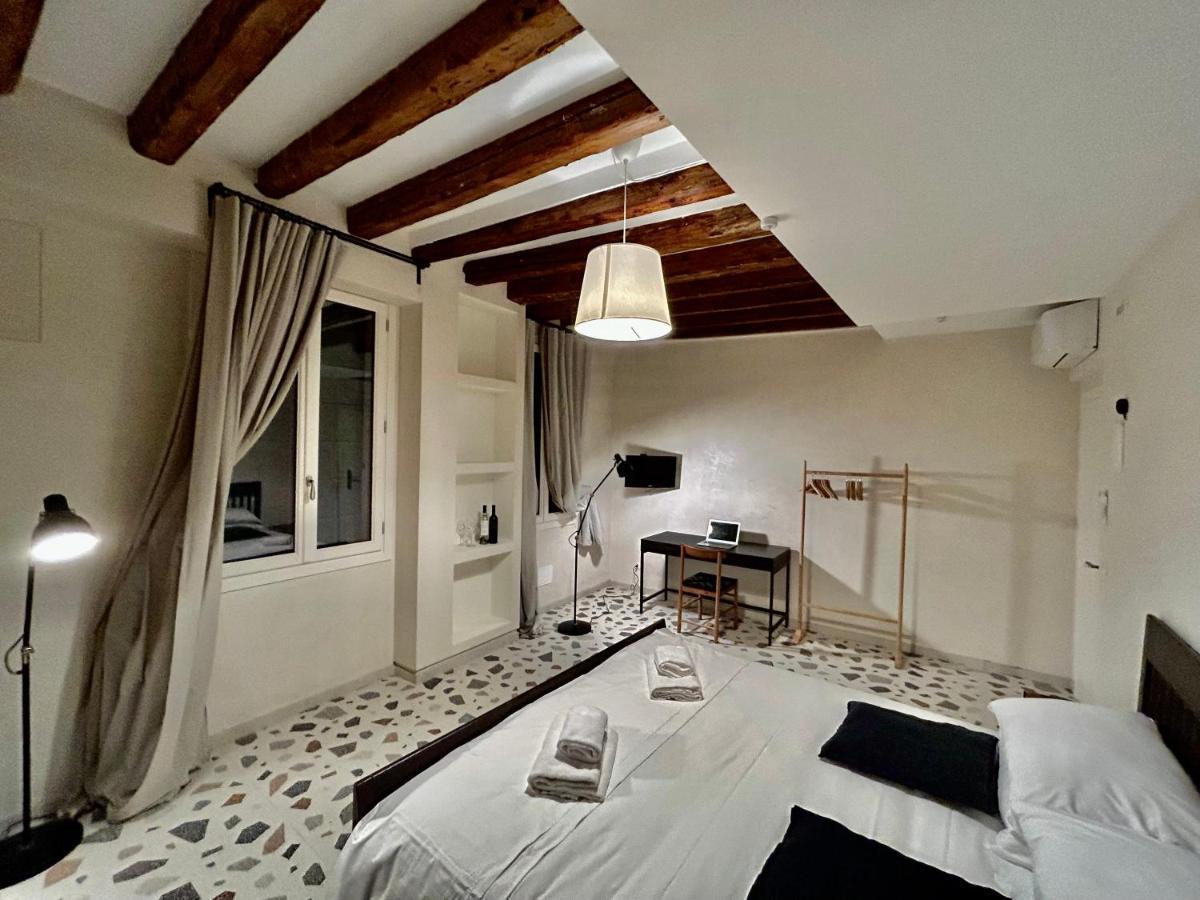 Farini Wi-fi Guest house Venice
