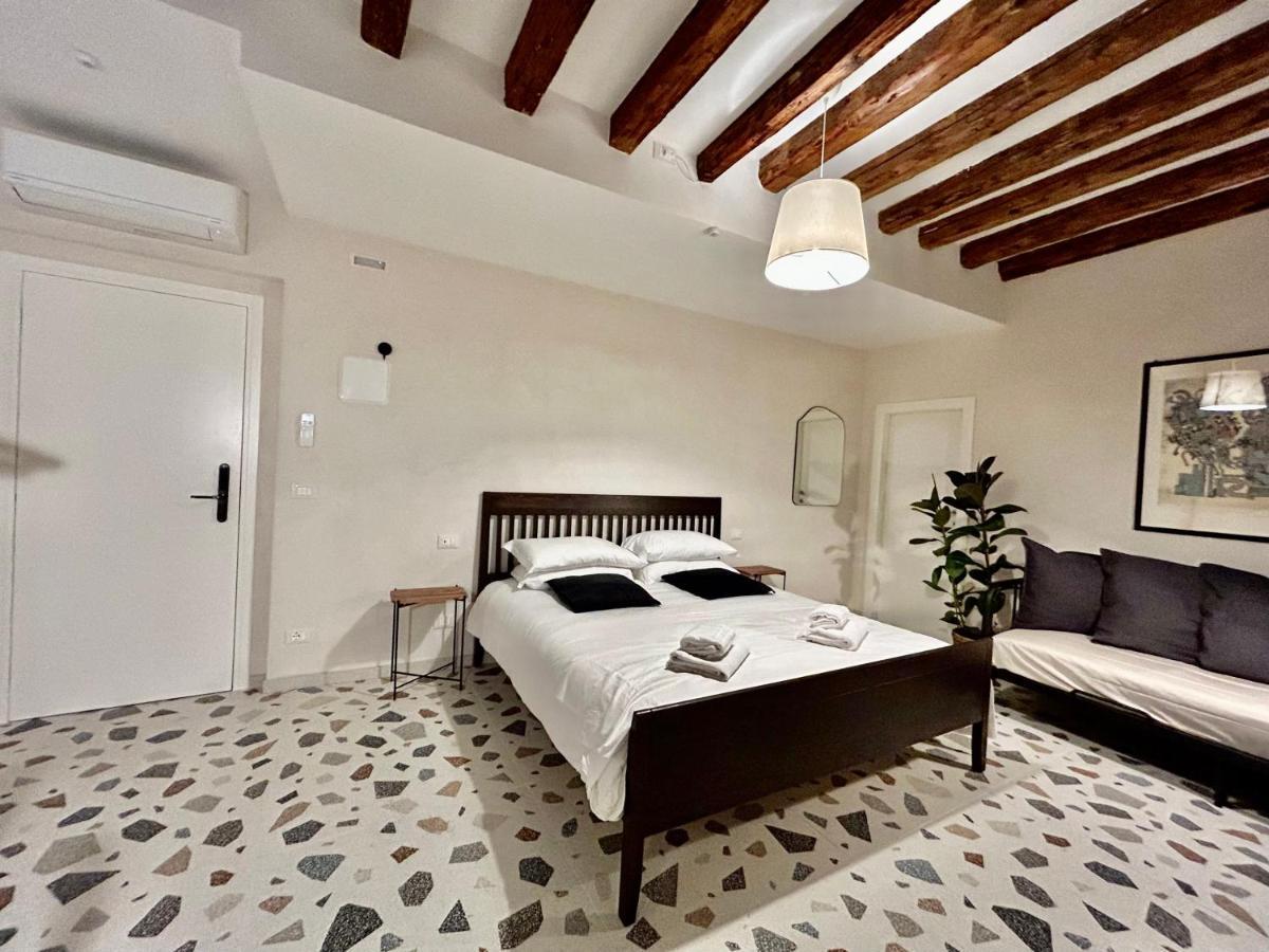 Farini Wi-fi Guest house Venice