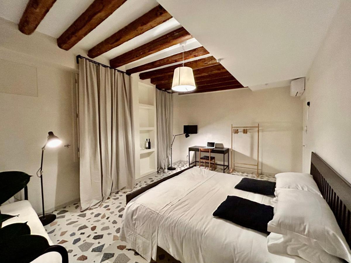Guest house Farini Wi-fi Venice