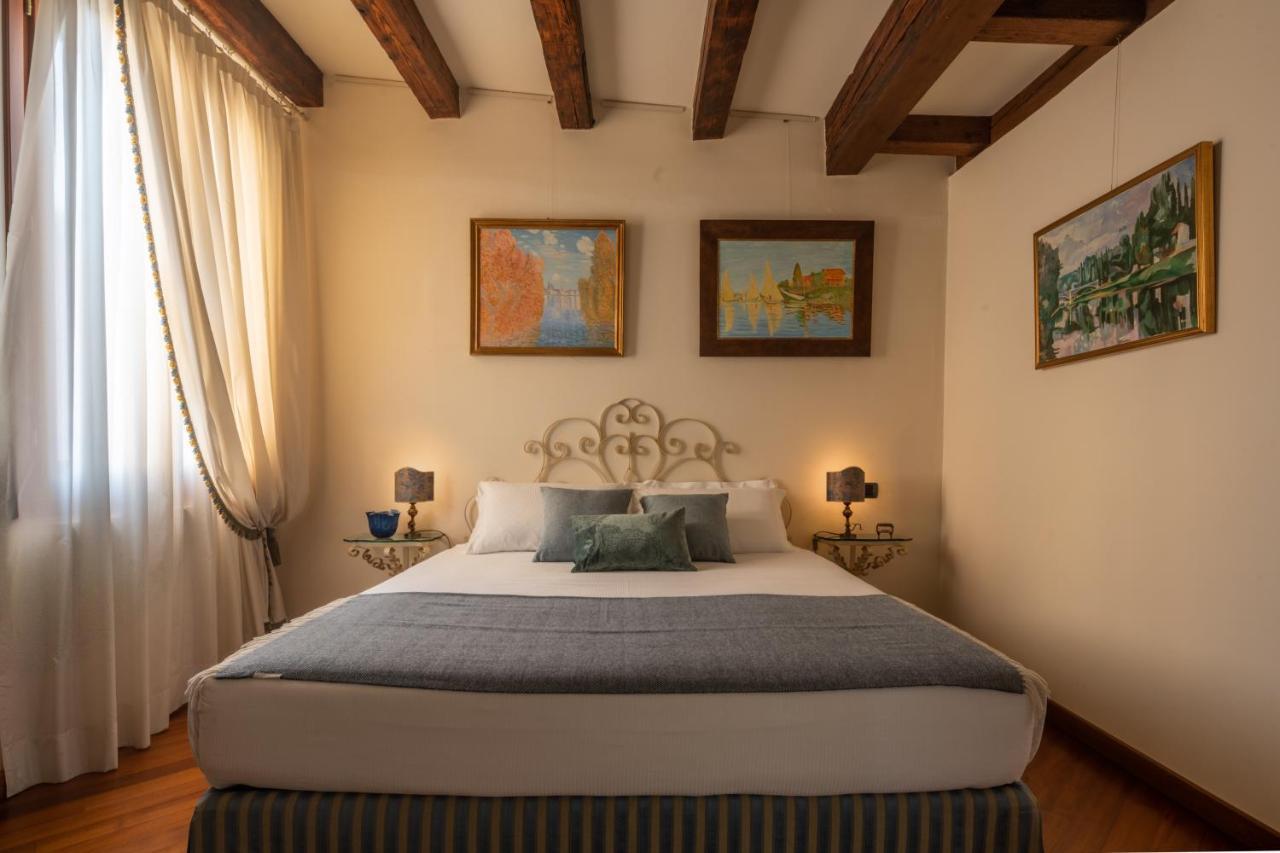 Apartment Garden Mansion With Private Mooring R&r Venice