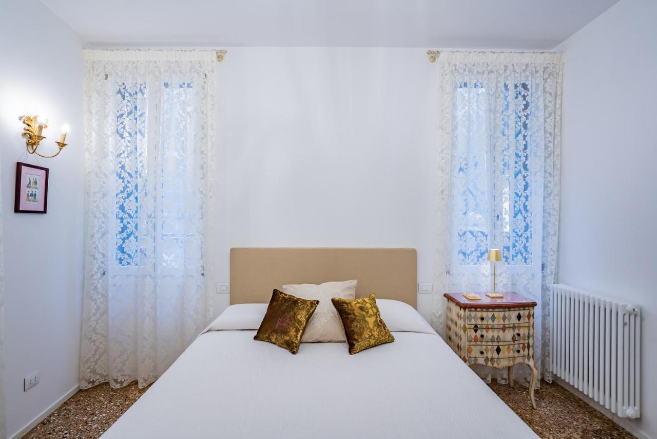Apartment Ca' San Beneto Completely Refurbished In A Fabulously Area