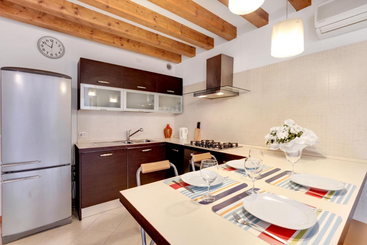Apartment Little Canal 14 Venice