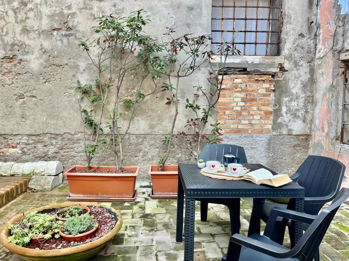 Ca' Tintoretto Holiday home *