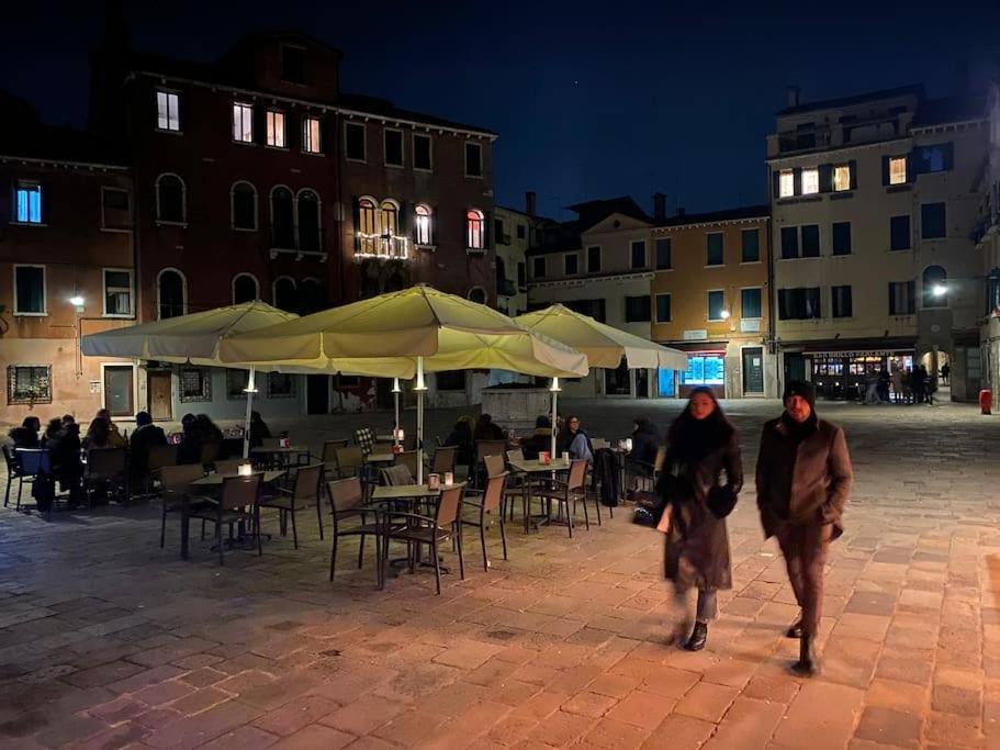 Grace In * Venice