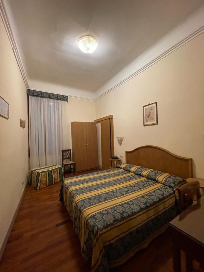 Fava Hotel 2*