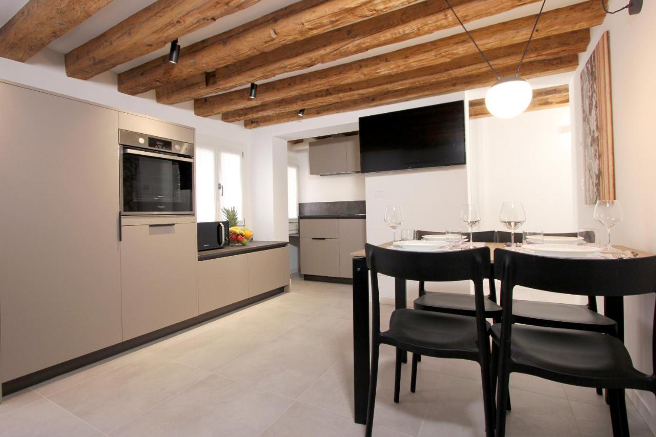Modern Art Apartment