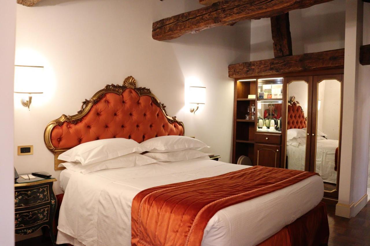 Ai Cavalieri Di Hotel