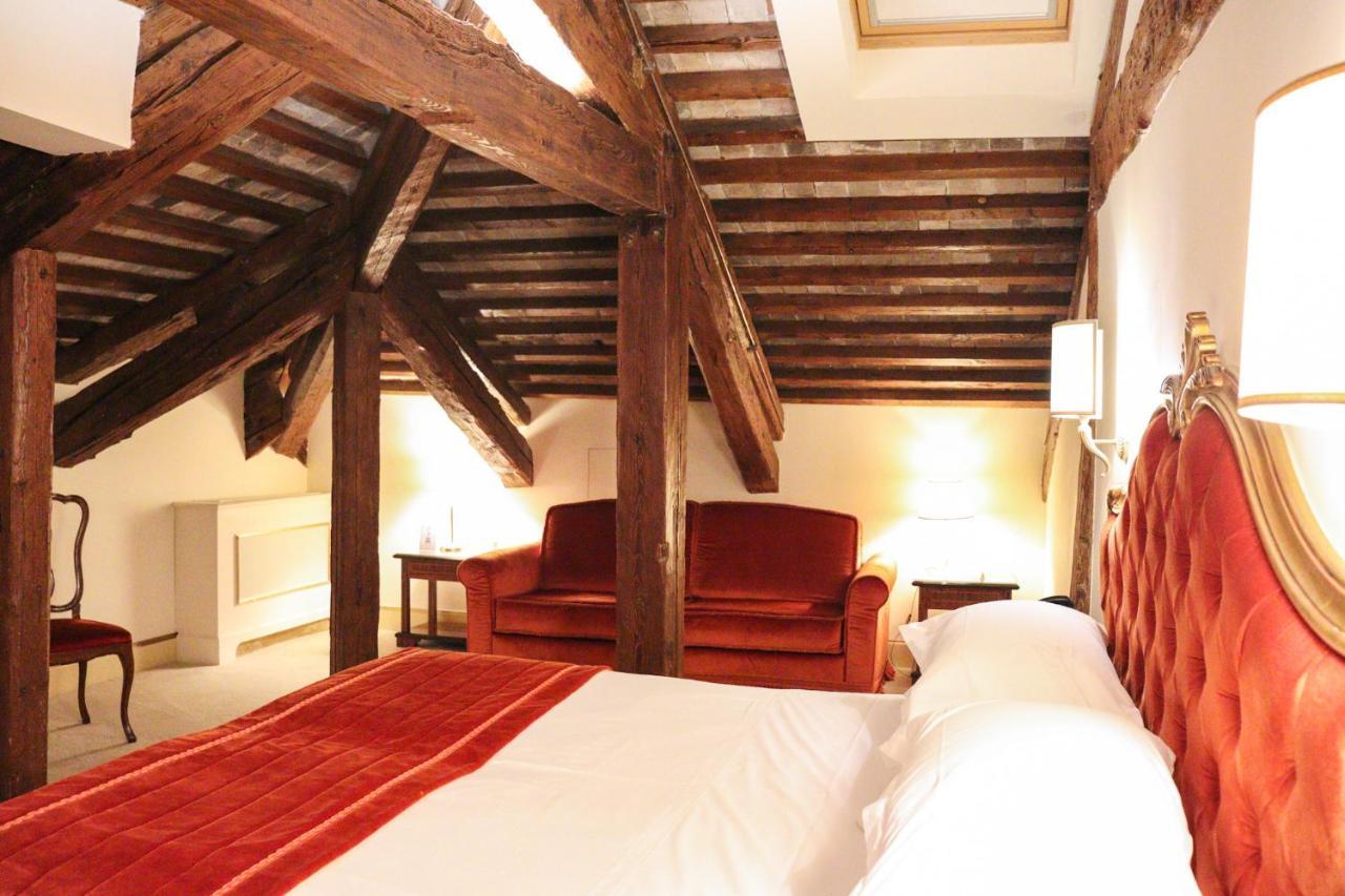 Ai Cavalieri Di Hotel