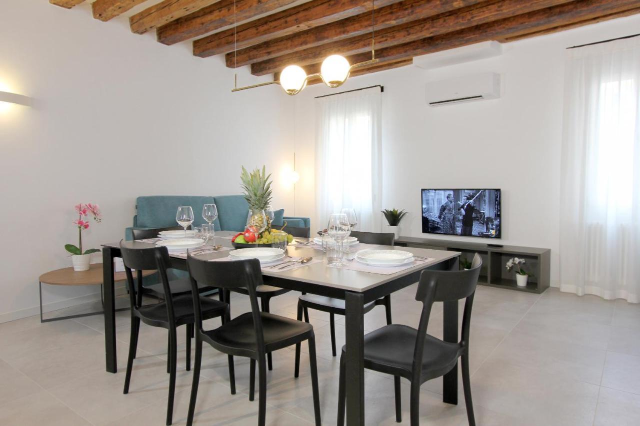 Modern Art Apartment