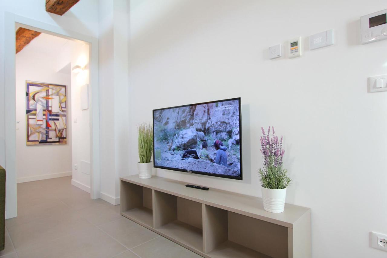 Modern Art Apartment