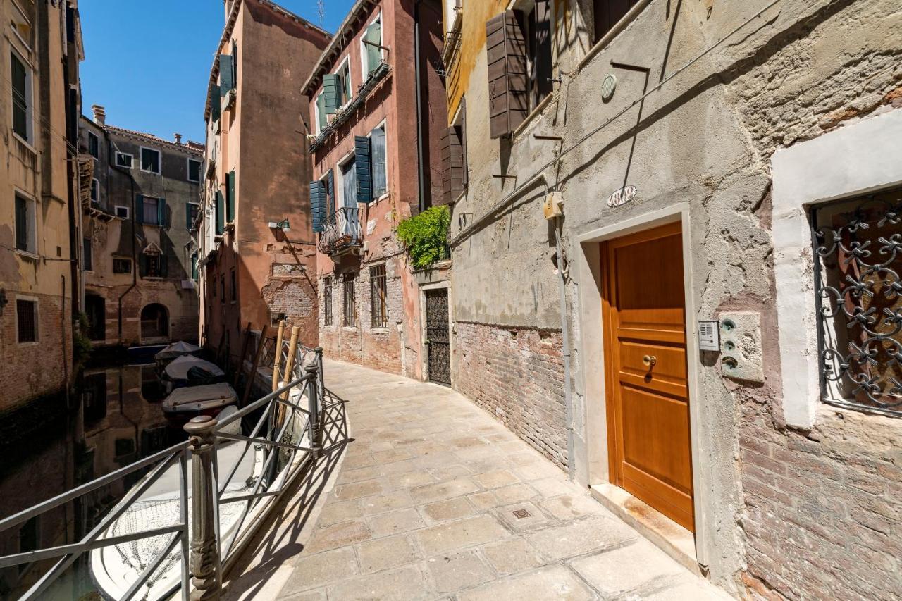 Querini Suite-balcony On Canal, Close To San Marco Apartment *