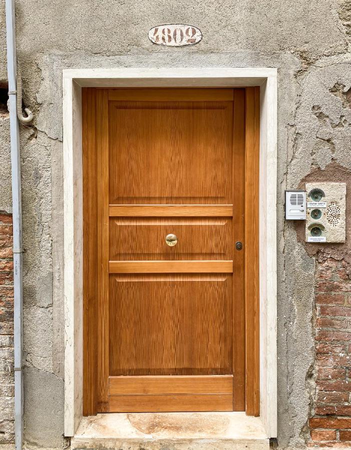 Querini Suite-balcony On Canal, Close To San Marco Venice