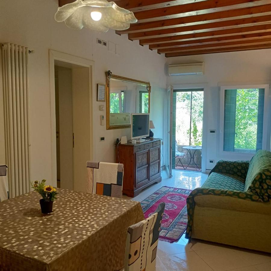 Beatiful Modern Flat Centre With Private Lounge Area Relax Venice