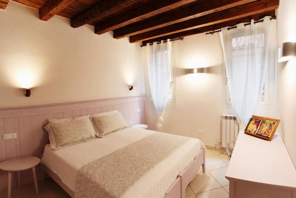 Ca' De L'anzolo * Venice