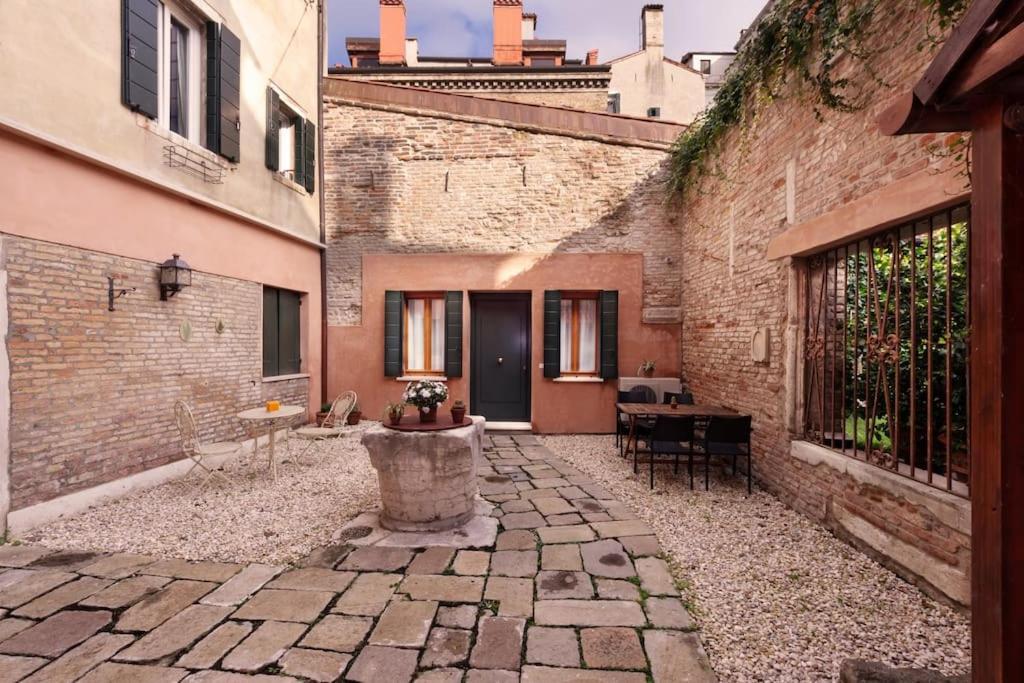 Huge Design With Private Garden
