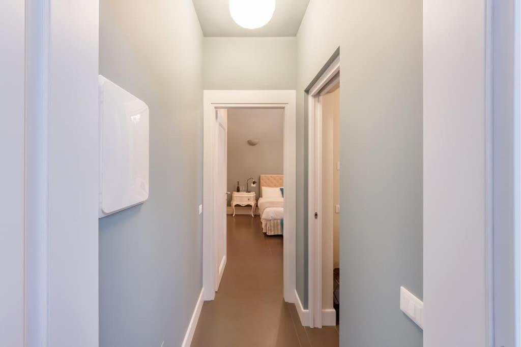 Apartment Huge Design With Private Garden