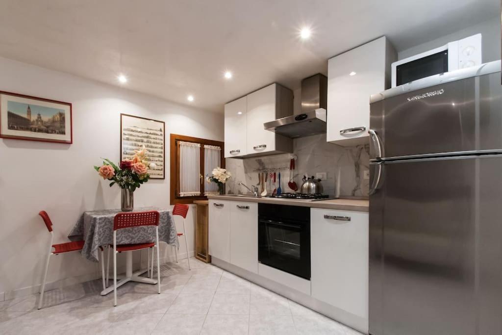 Ca'mariagrazia Flat In With Private Patio Apartment Venice