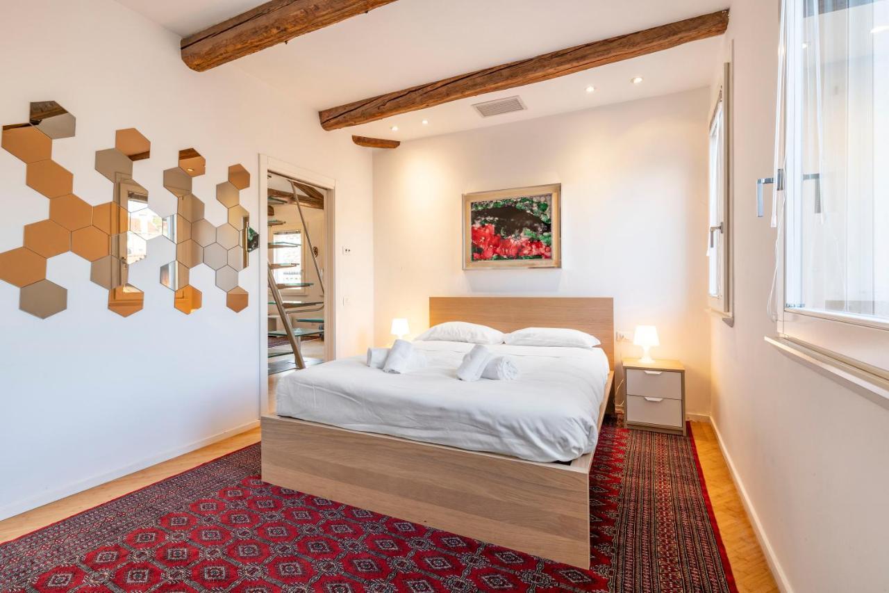 St. Mark Ca' Algi -apartment With Beautiful Roof Terrace Apartment *