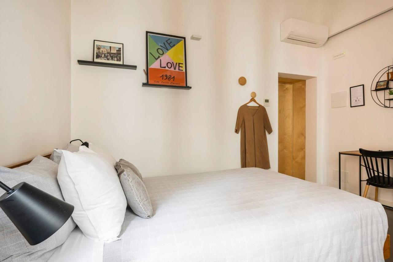 Hinc Domus - Historical Center Guest house *