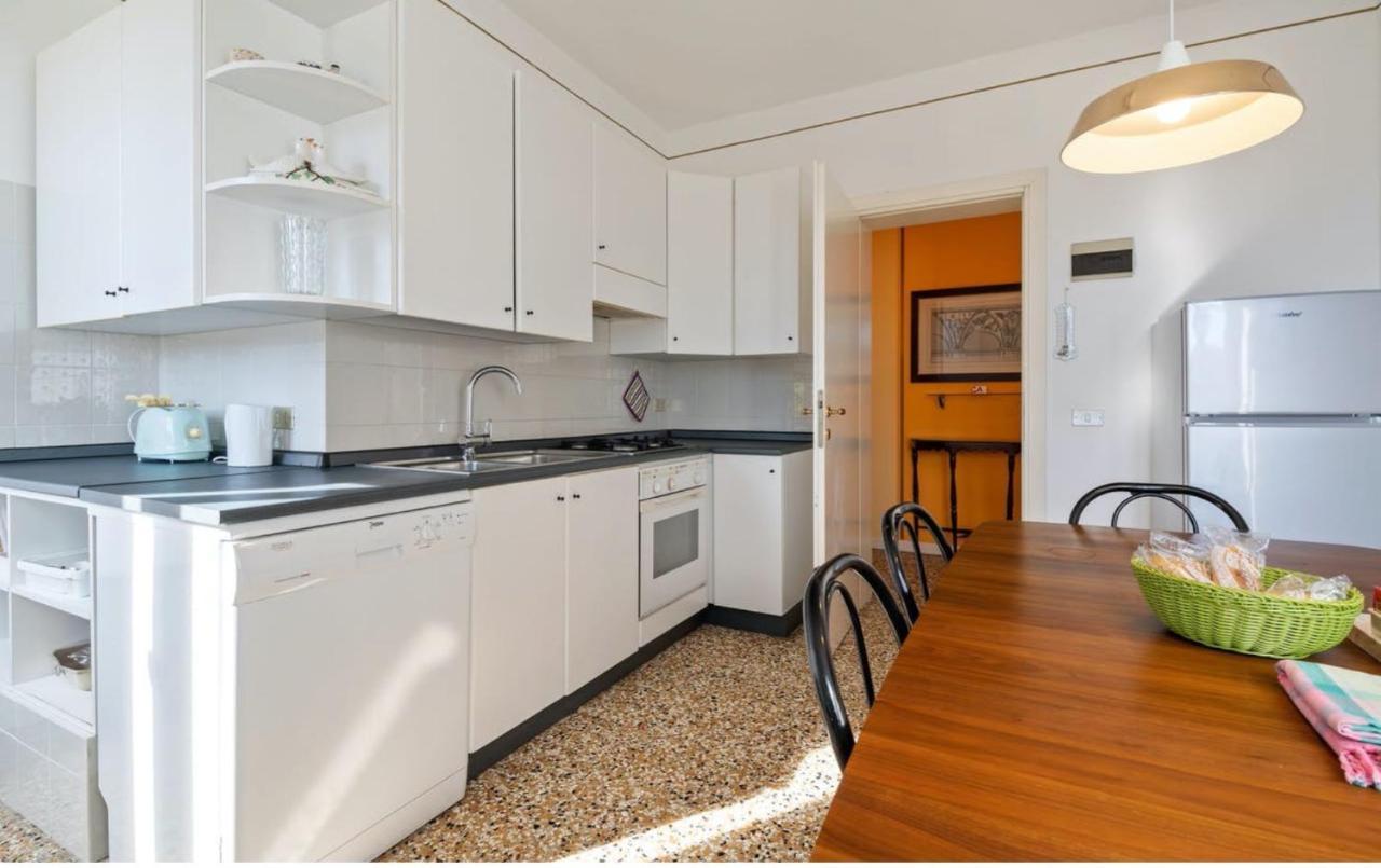 With View In Venice, Arsenale. Apartment