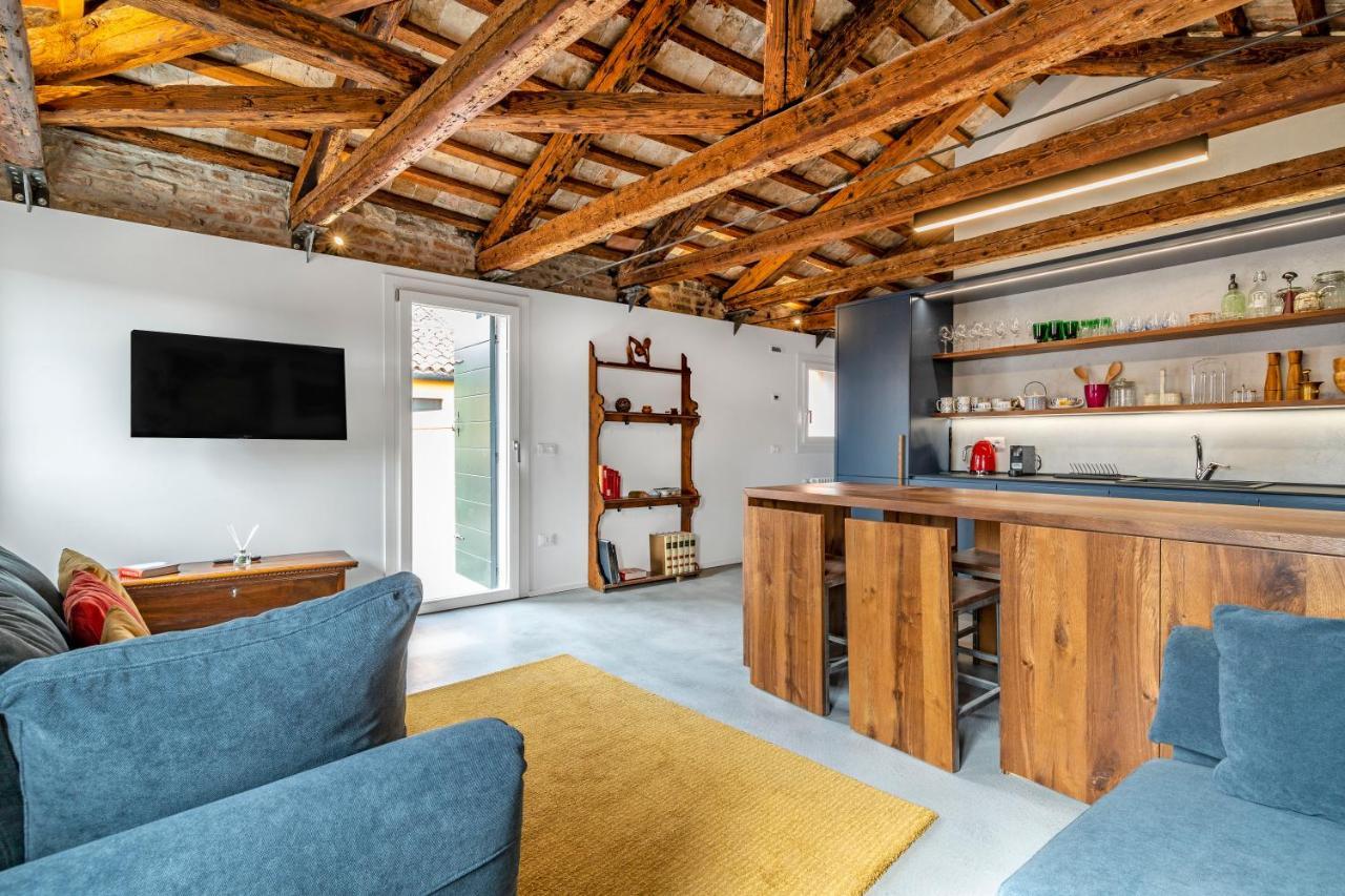 Lilia's Loft Apartment *