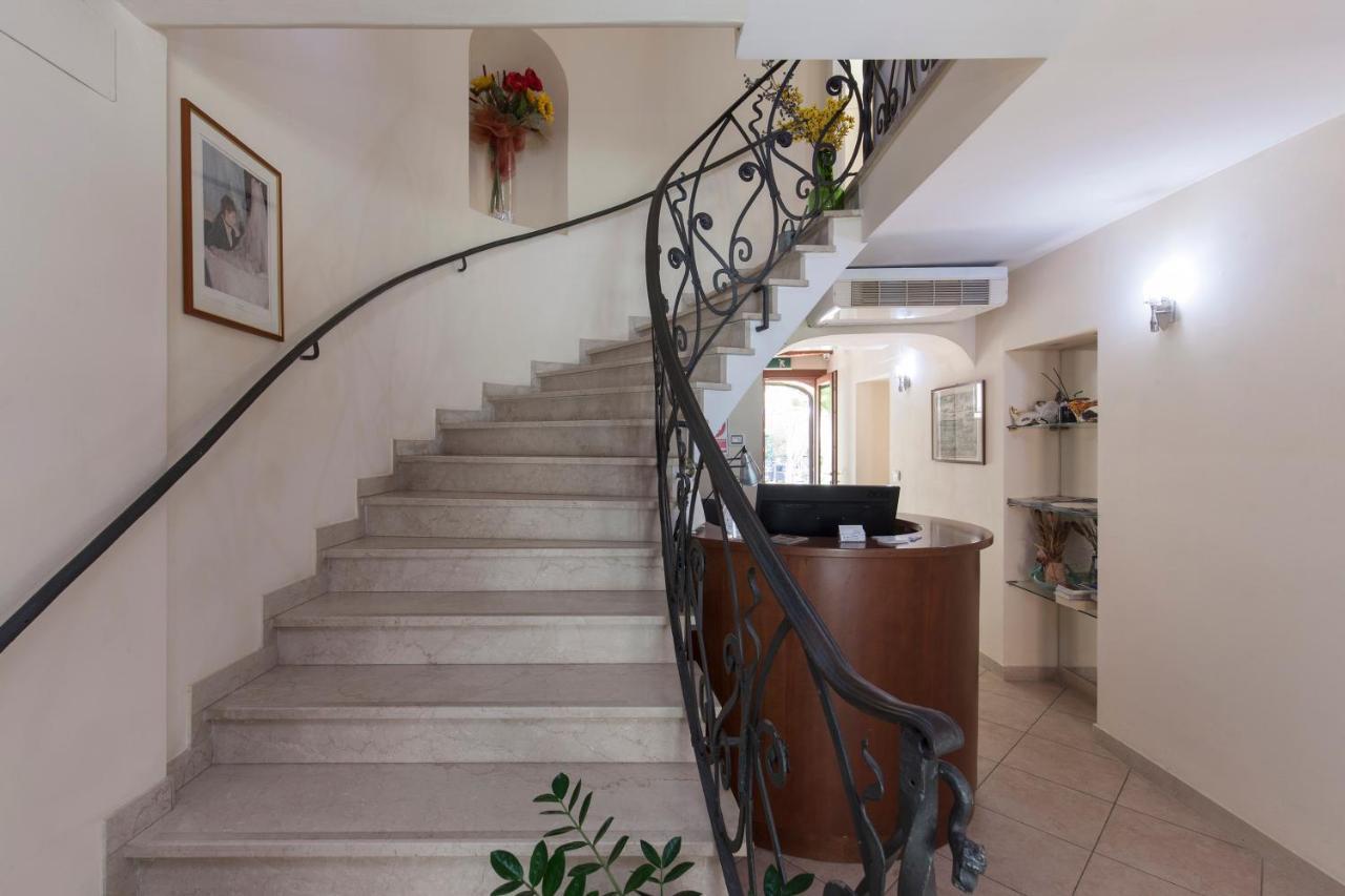 Casa Del Melograno Bed & Breakfast 3*