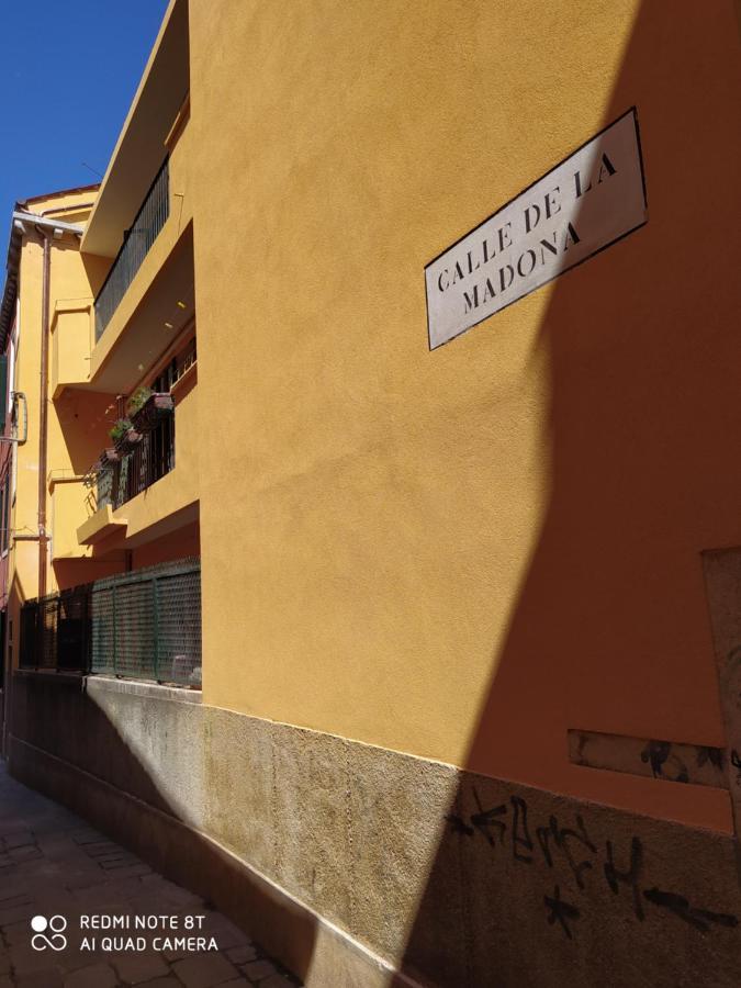Casa Gialla * Venice