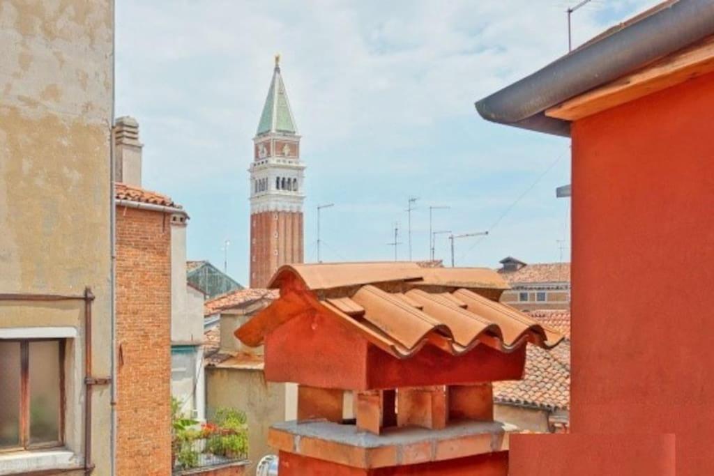 On The Roofs To Piazza San Marco - Venice