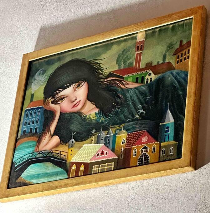 Lovely San Stae Apartment