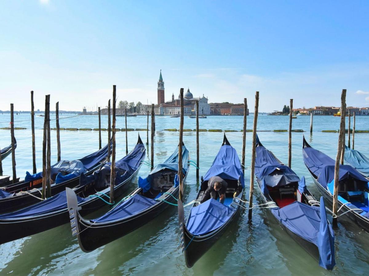 Sotoportego Venier By Interhome * Venice