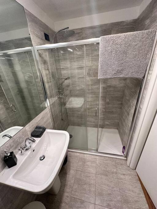Lovely San Stae Apartment *