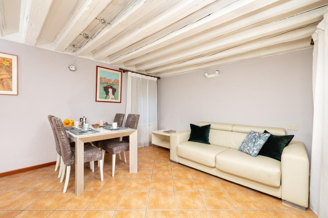 Apartment Superior In Via Garibaldi By Bricola