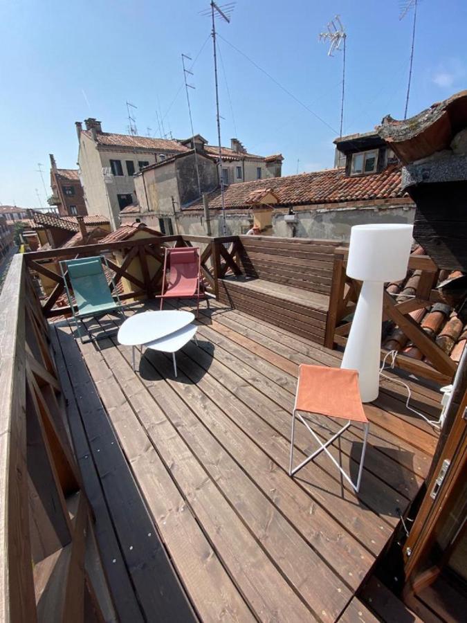 Casa de férias Palazzo Veneziano Direct At The Canal With Roof Terrace Veneza