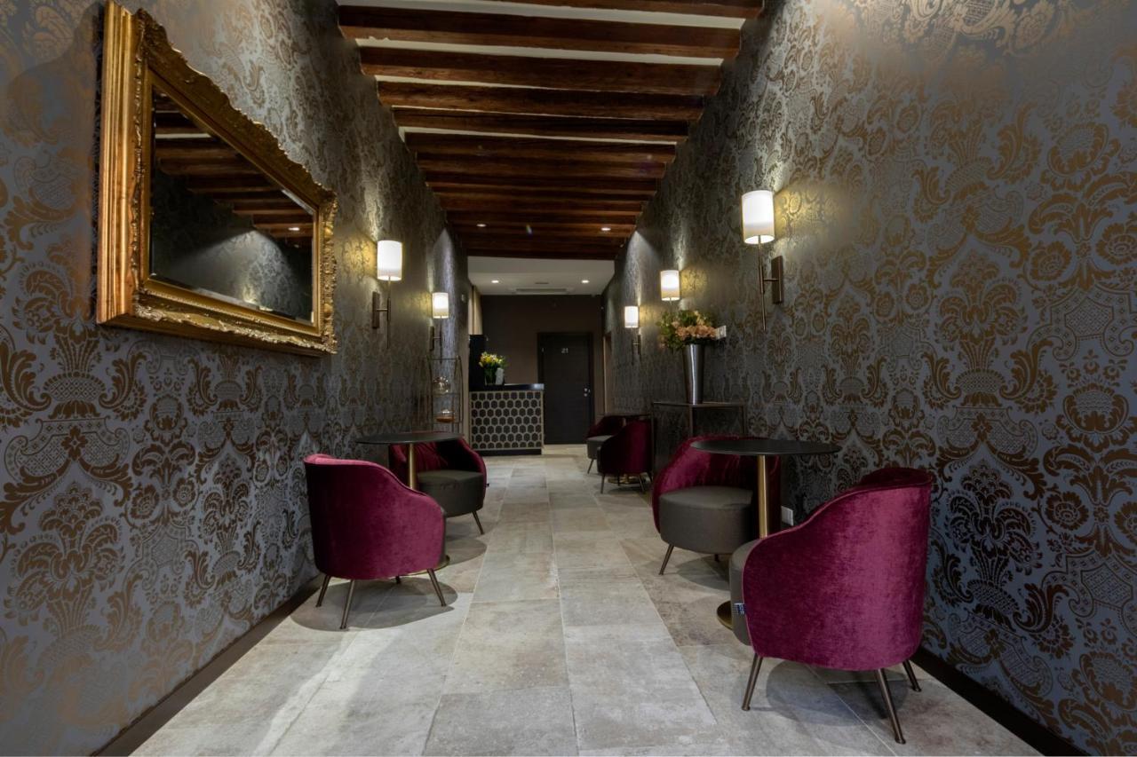 Alle Guglie Boutique