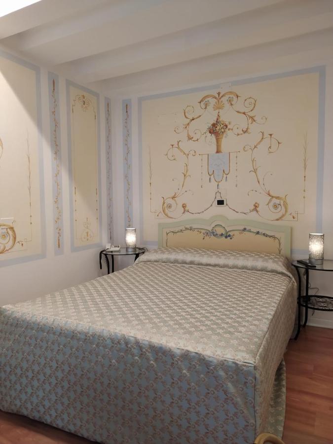 Hotel Antigo Trovatore Veneza