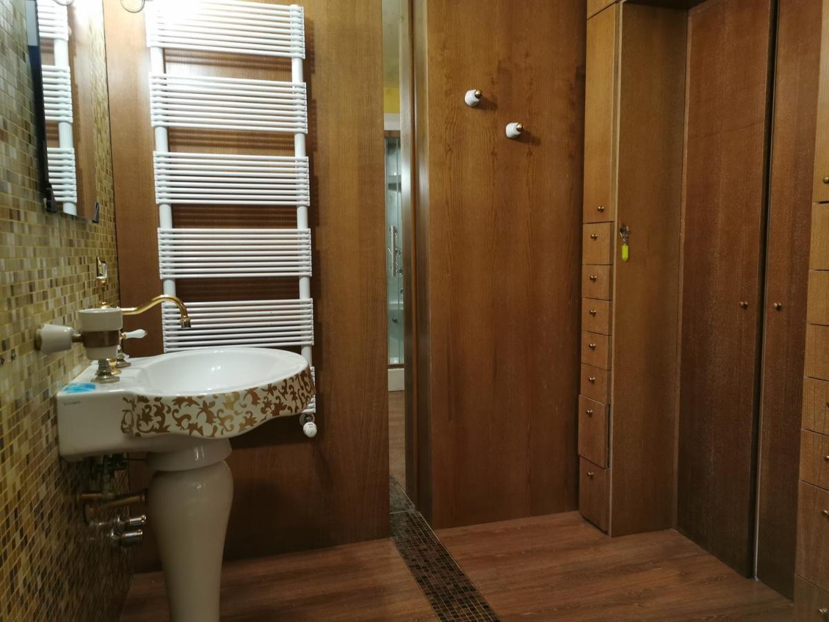 Bed & Breakfast Dose 2*
